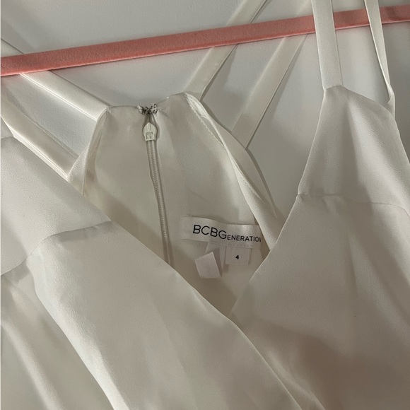 White faux wrap dress - Picture 4 of 4